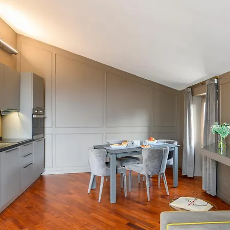 Palermo, 18 - Two-room With Terrace Appartement Milan