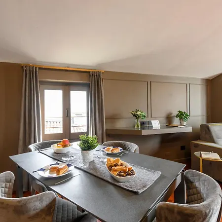 Palermo, 18 - Two-room With Terrace Appartement *
