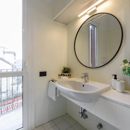 Palermo, 18 - Two-room With Terrace Appartement Milan