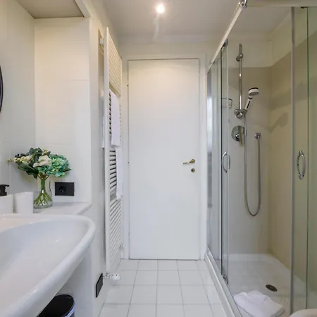 Palermo, 18 - Two-room With Terrace Milan